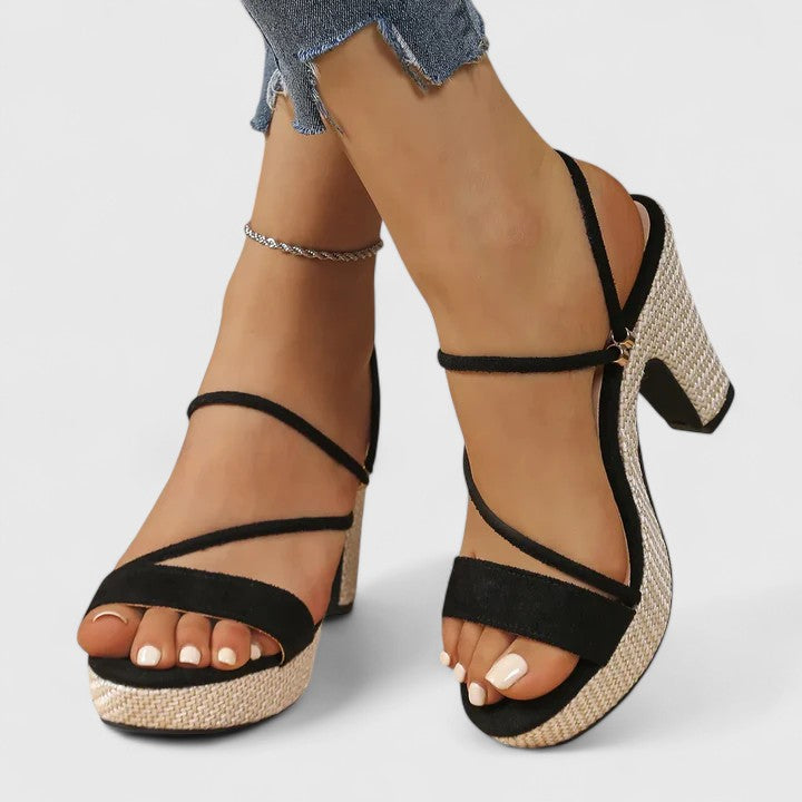 Lorienna | Talons Sophistiqués