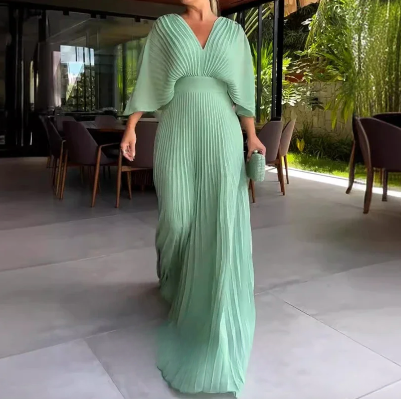 Greta | Robe Maxi Plissée Flow – Où la facilité rencontre l'élégance
