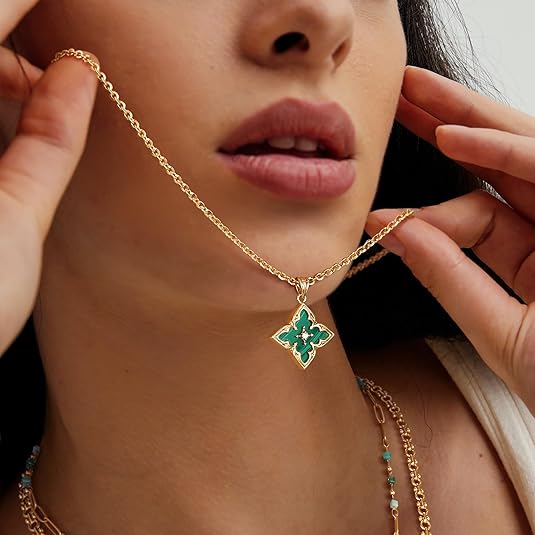 Collier Pendentif Trèfle Émeraude | Or