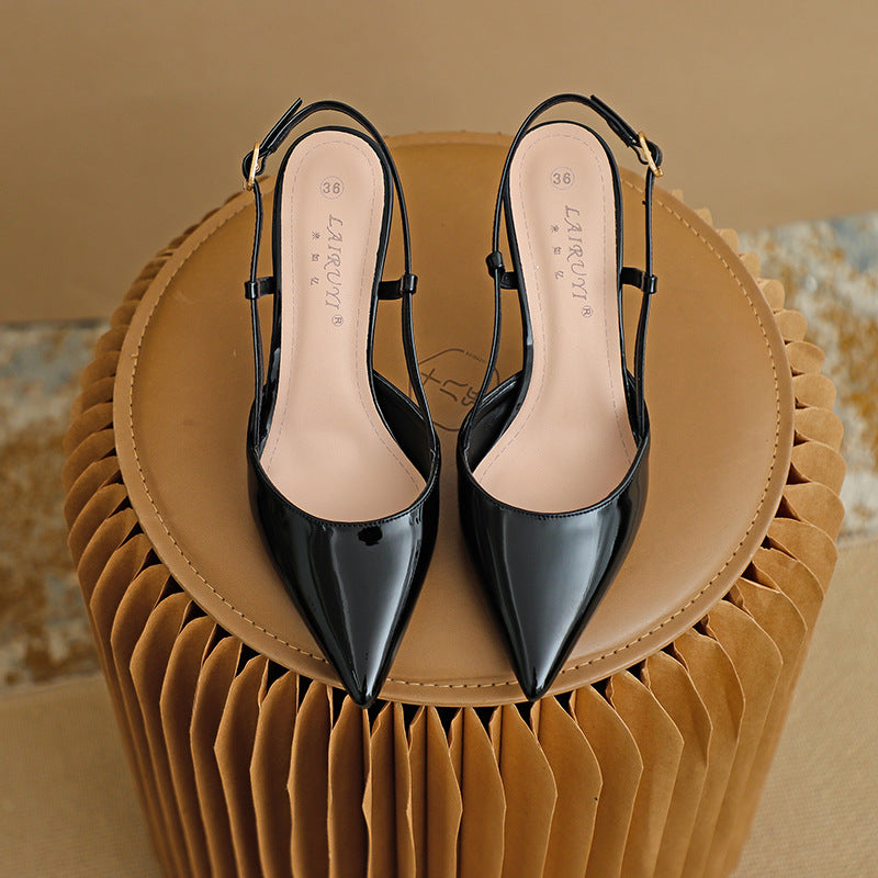 ZURI™ - Escarpin à Talon Aiguille avec Bride Ajustable