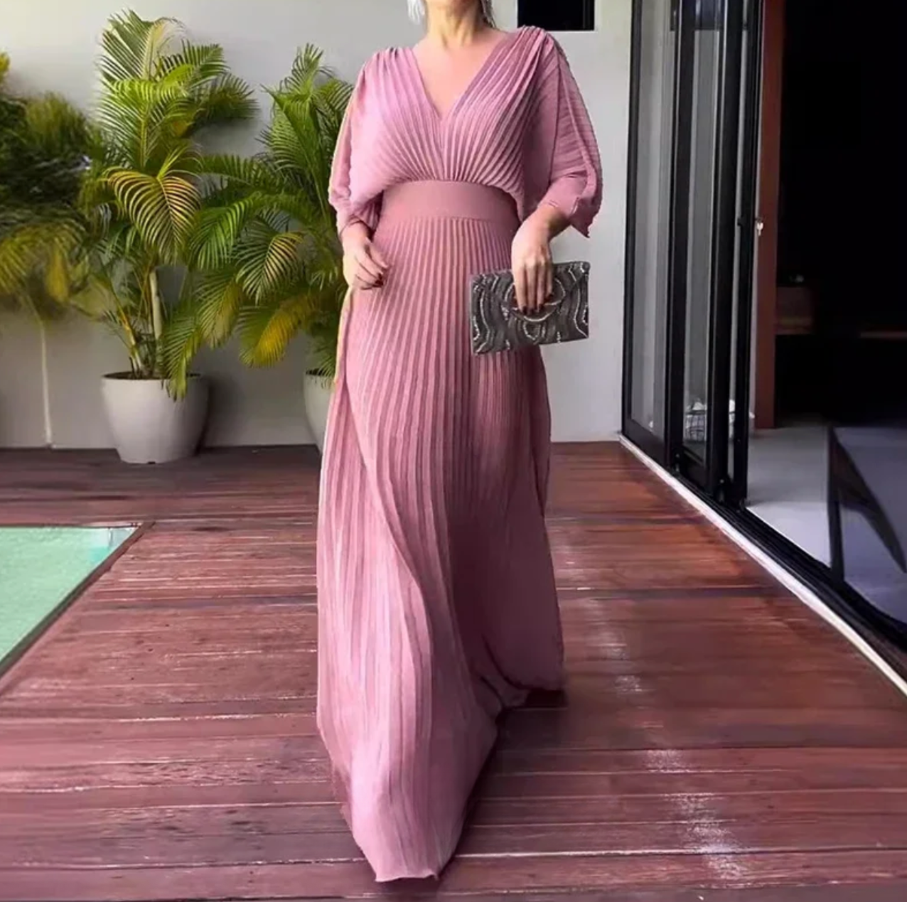 Greta | Robe Maxi Plissée Flow – Où la facilité rencontre l'élégance
